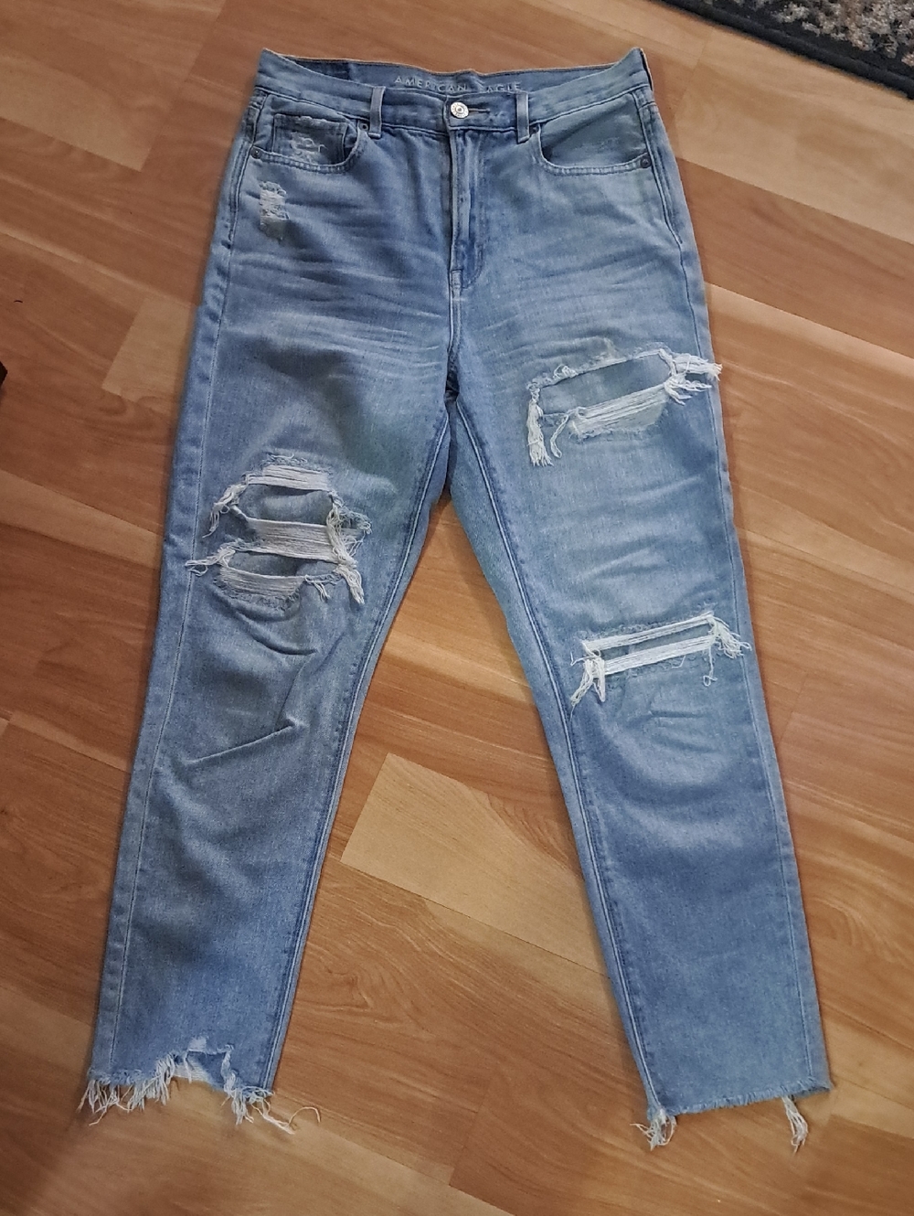 American Eagle Outfitters Light Blue Ripped Boyfriend Jeans